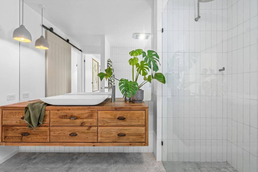 Holiday home Style On Sound Luxury Noosa Noosaville