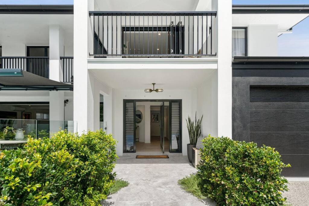 Holiday home Style On Sound Luxury Noosa