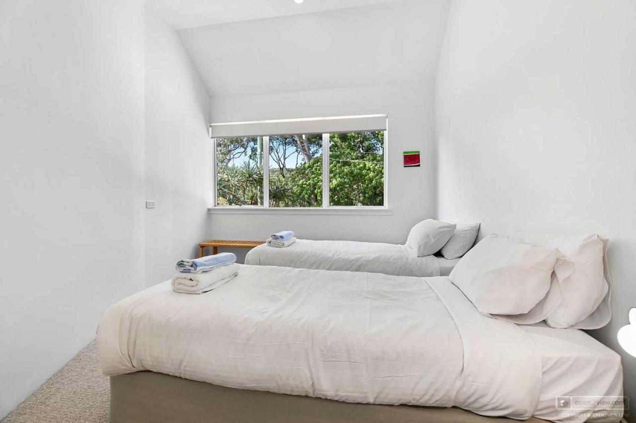 2 6 Bayview Road * Noosa Heads