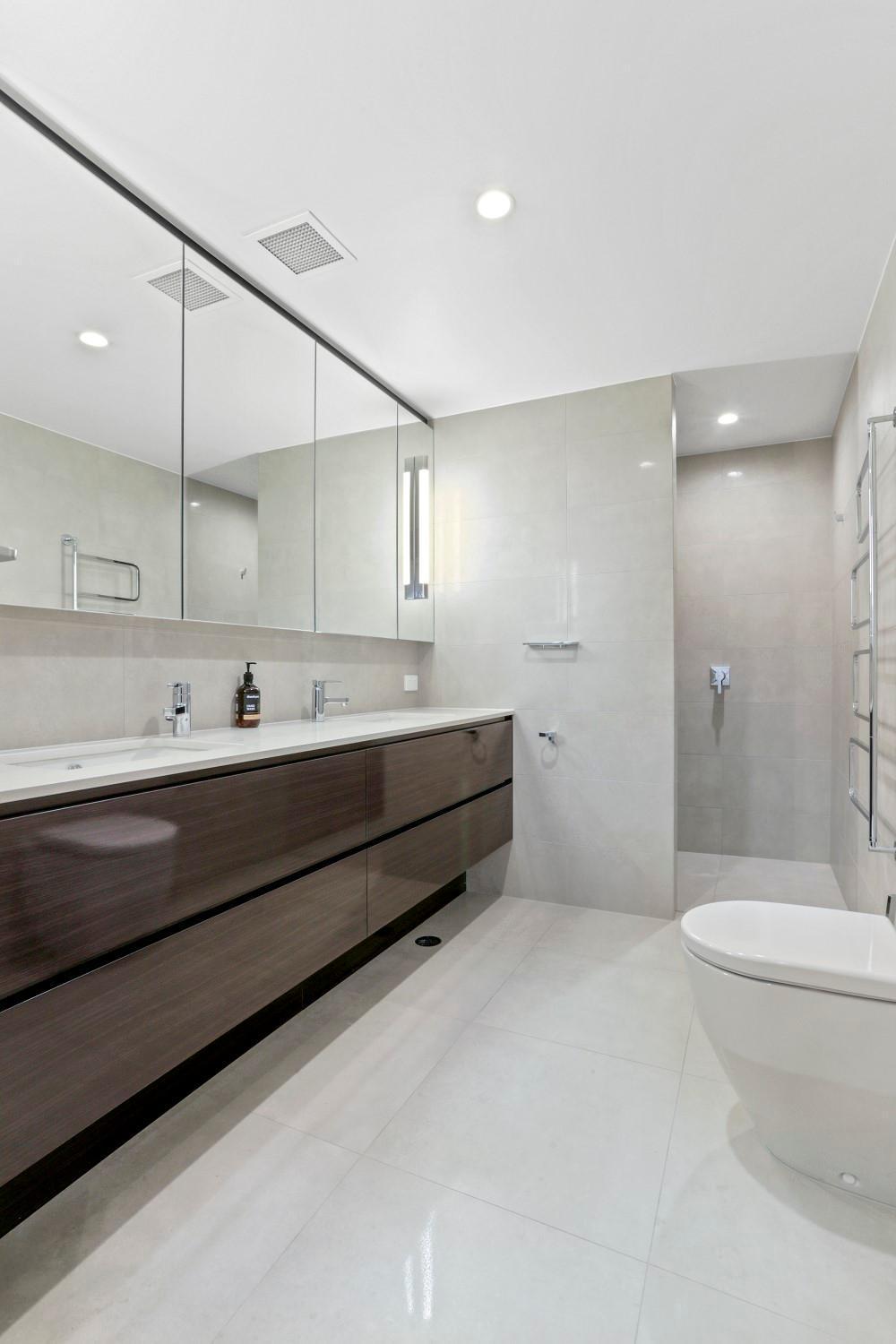 Laidback Luxury Living, *
