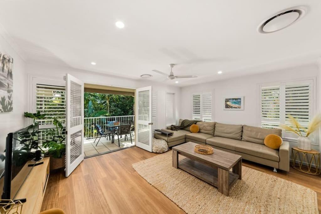 Large Gem - Off Gympie Terrace *