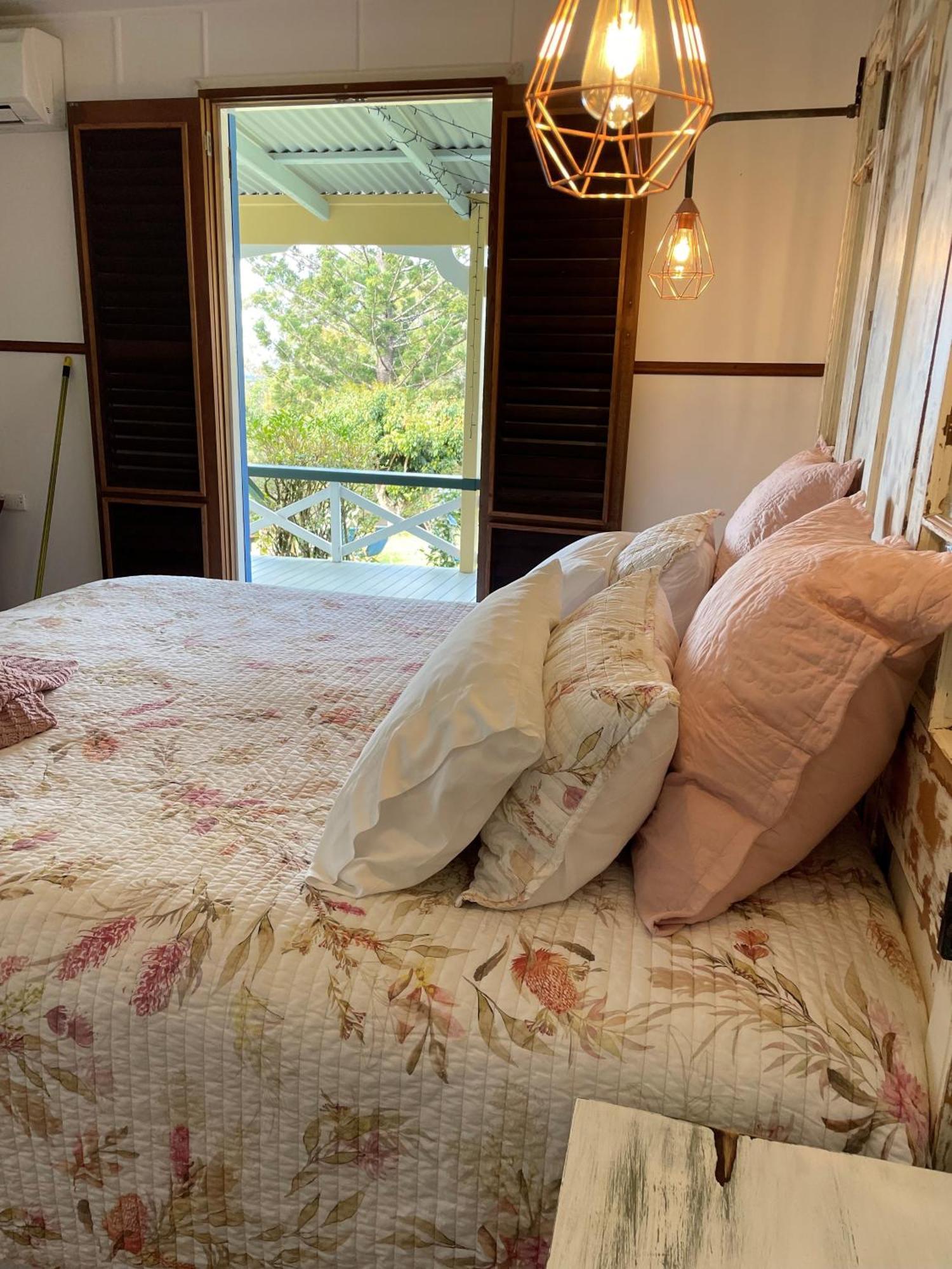 Noosa Hinterland Escape Bed & Breakfast 4*