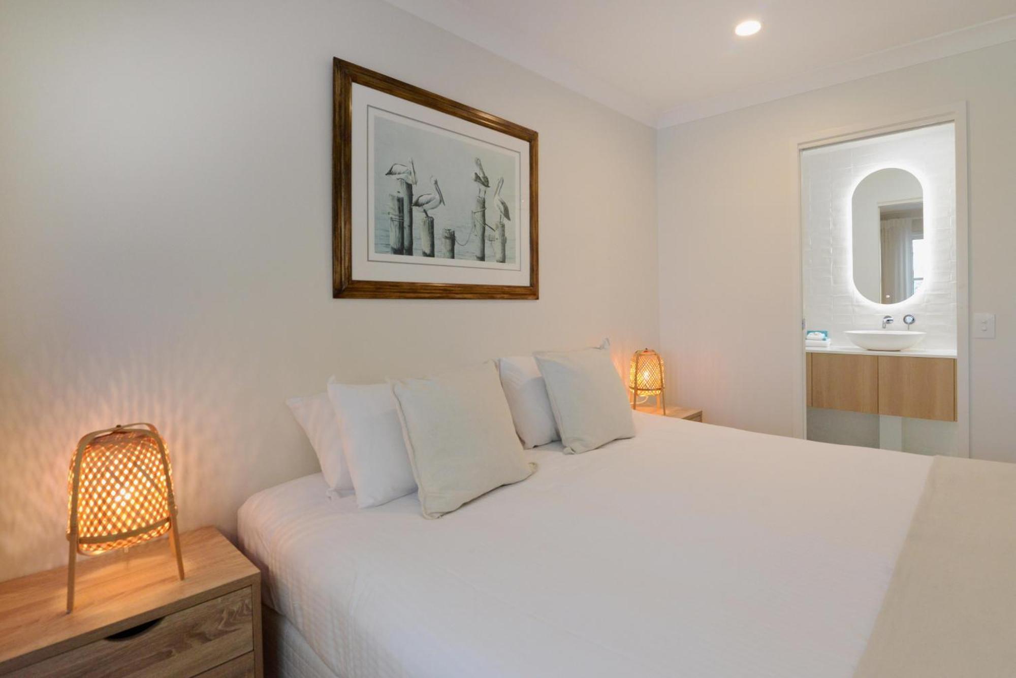 Resort Noosa Entrance Waterfront 4*