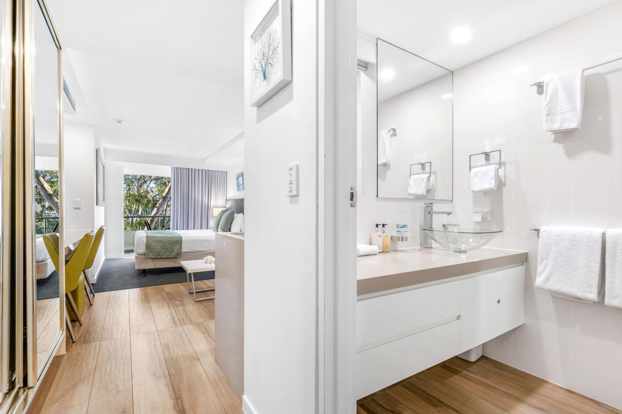 Wantima Hastings St Apartment *