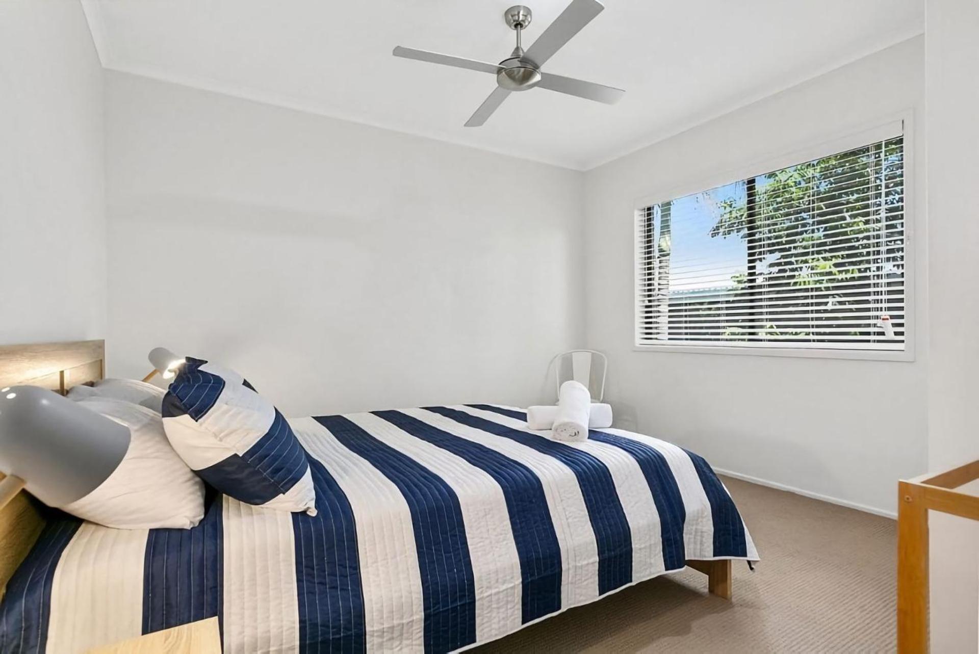 Holiday home Spacious 2 Bedroom Pet Friendly With Pool *