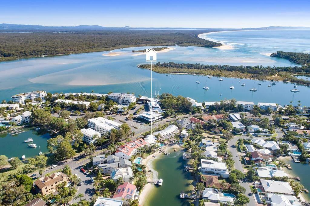 Jalynca, Waterfront Escape Noosa Heads