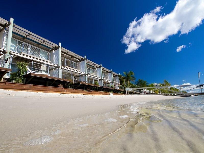 Driftwood 6 Private Beach Stay Holiday home