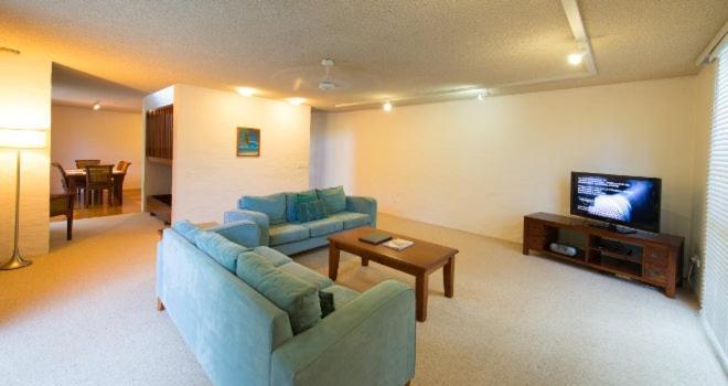Andari Aparthotel 4*
