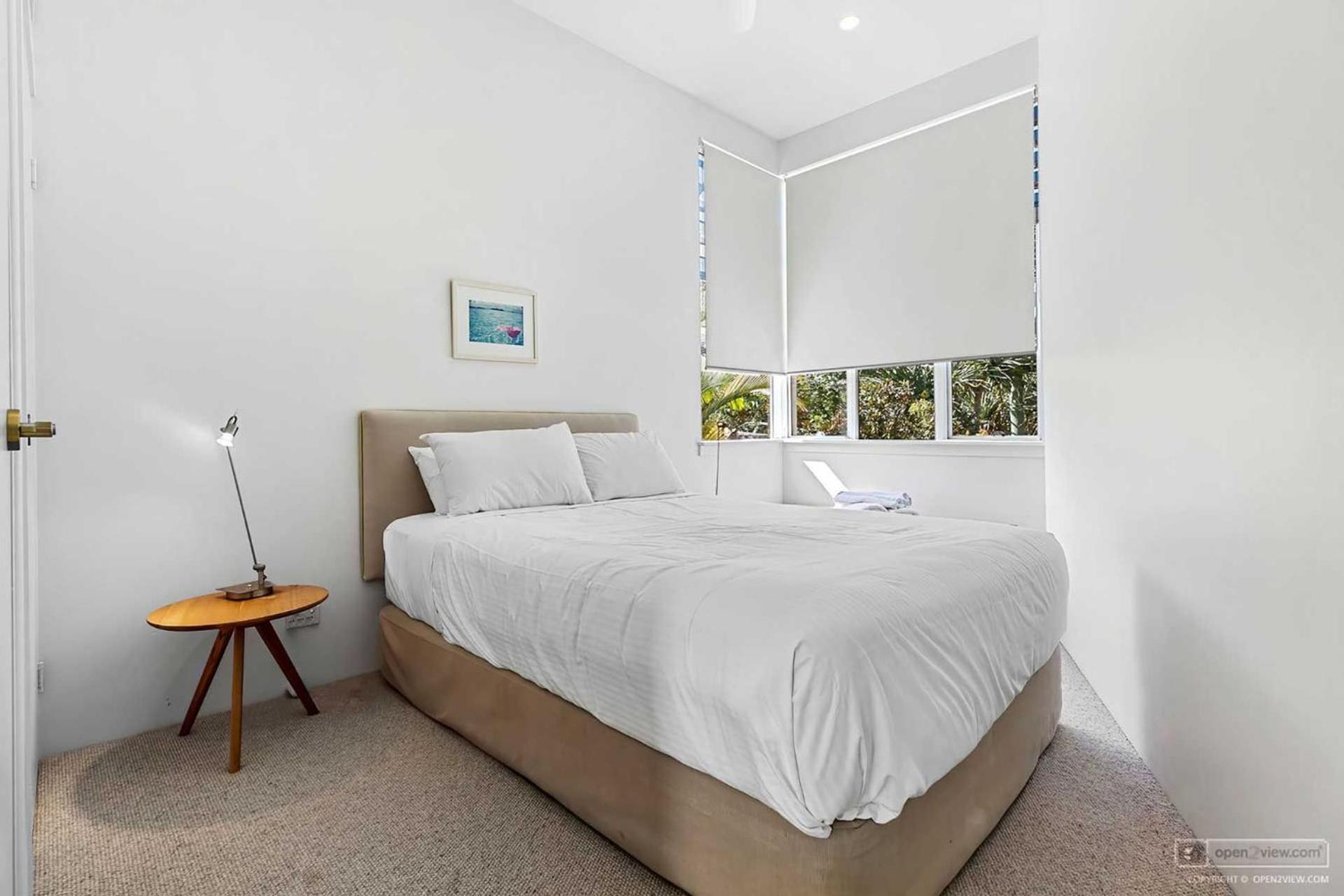Apartment 2 6 Bayview Road