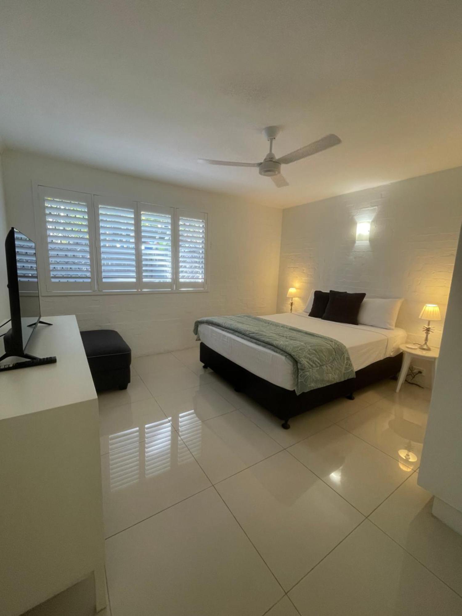 Aparthotel Myuna 3*