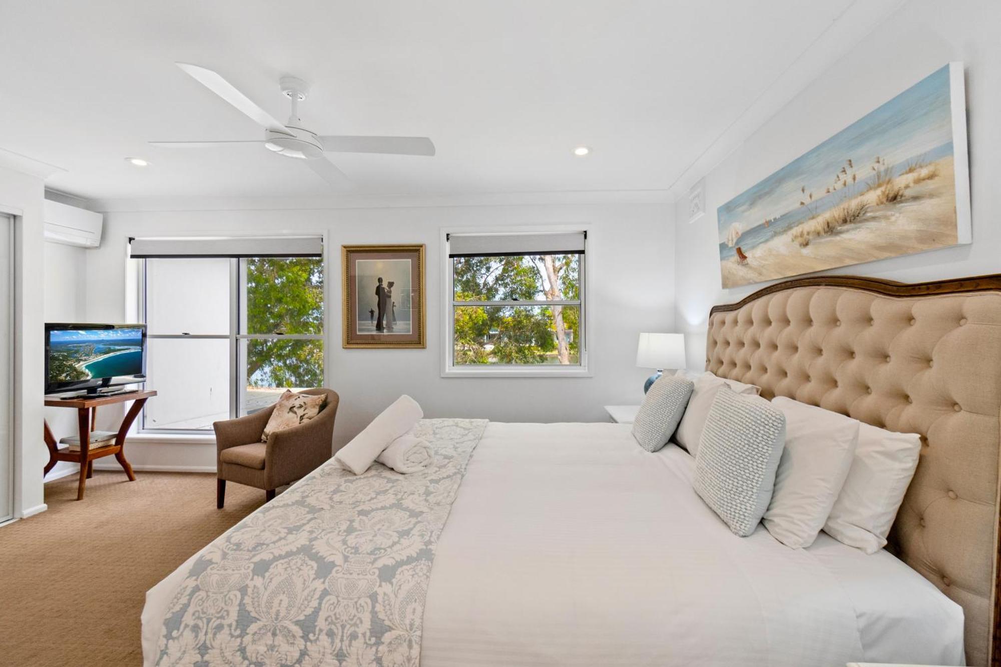 Noosa Entrance Waterfront Resort