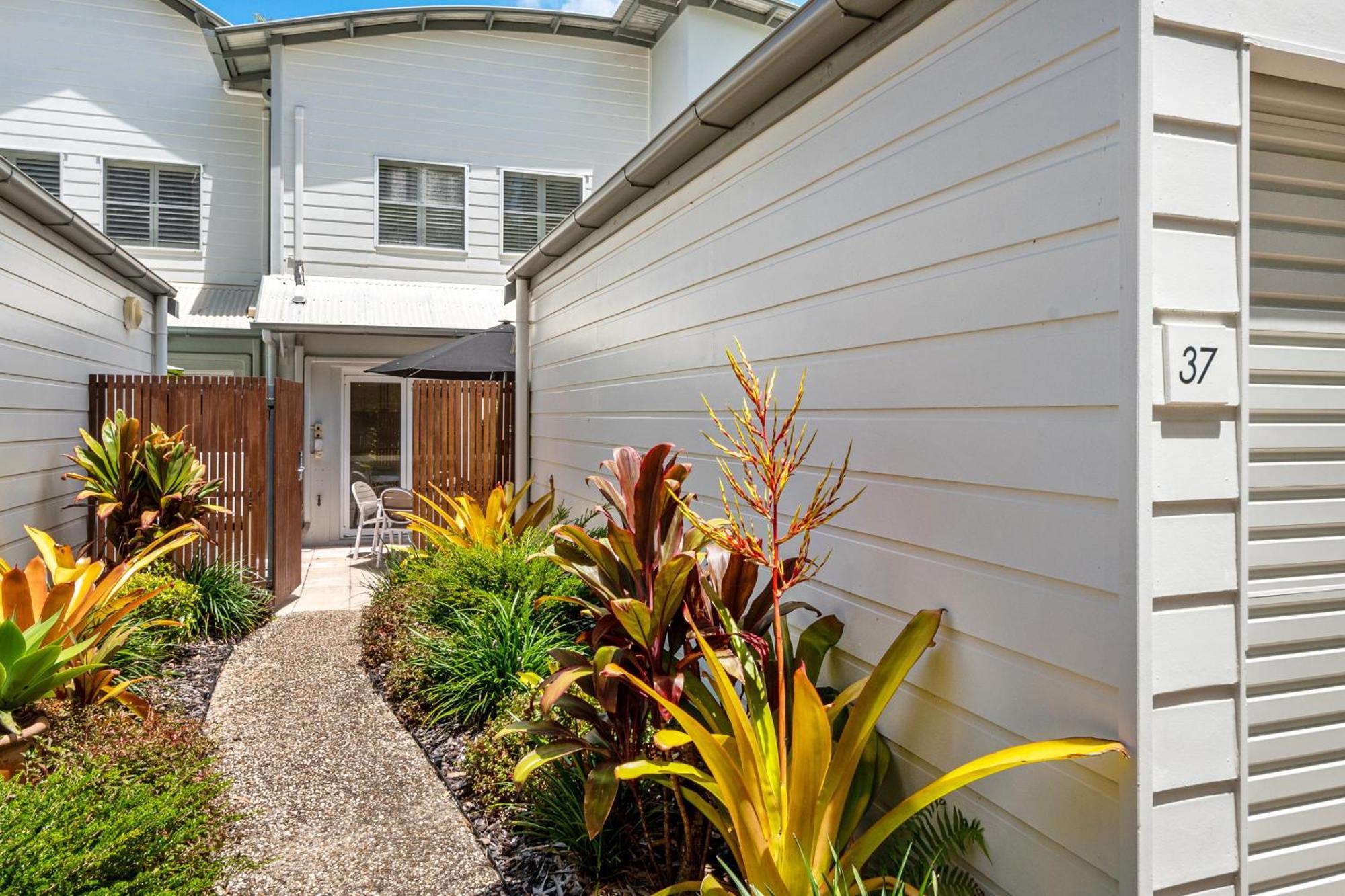 Noosa Entrance Waterfront 4* Noosaville