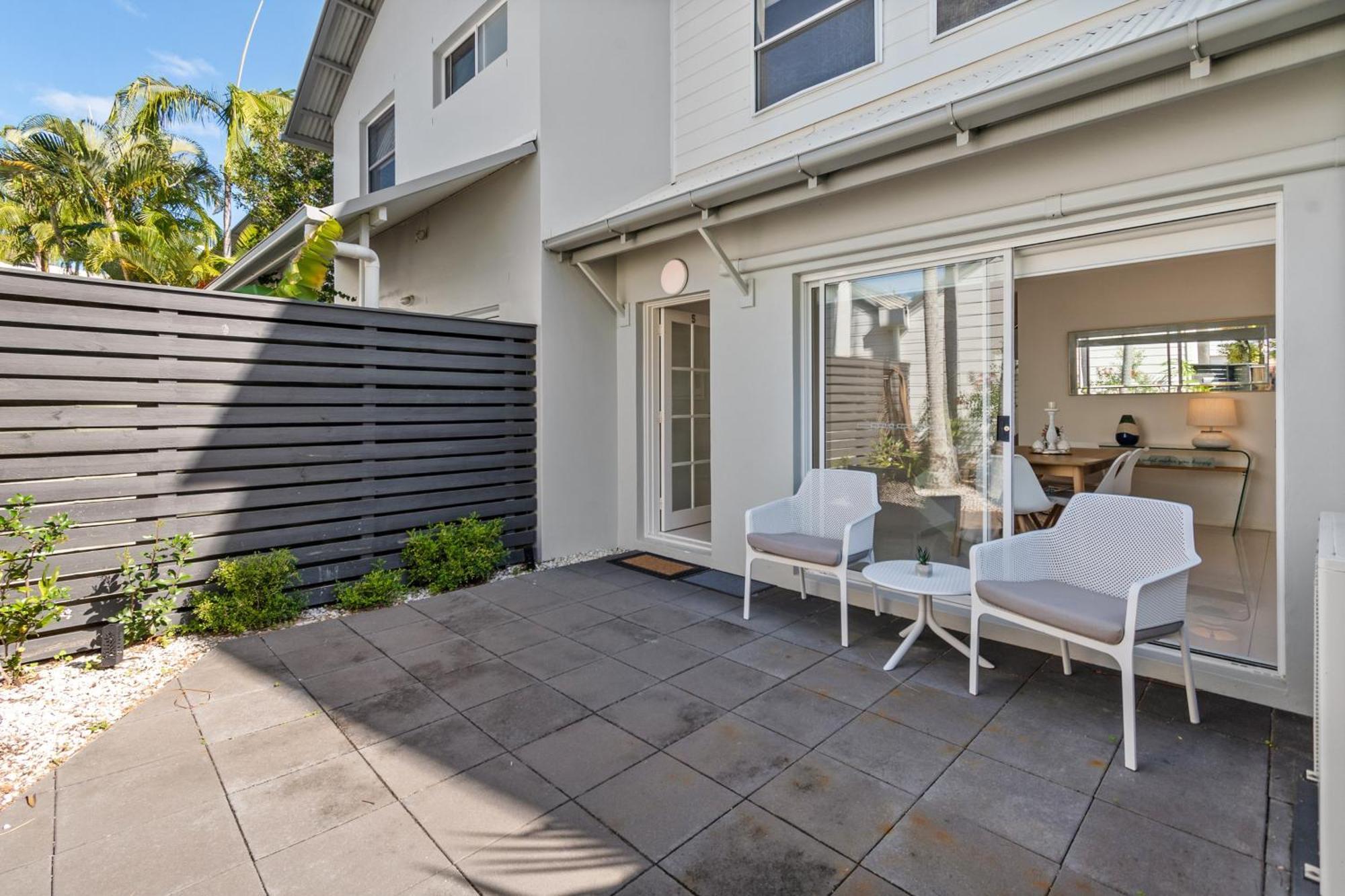 Noosa Entrance Waterfront