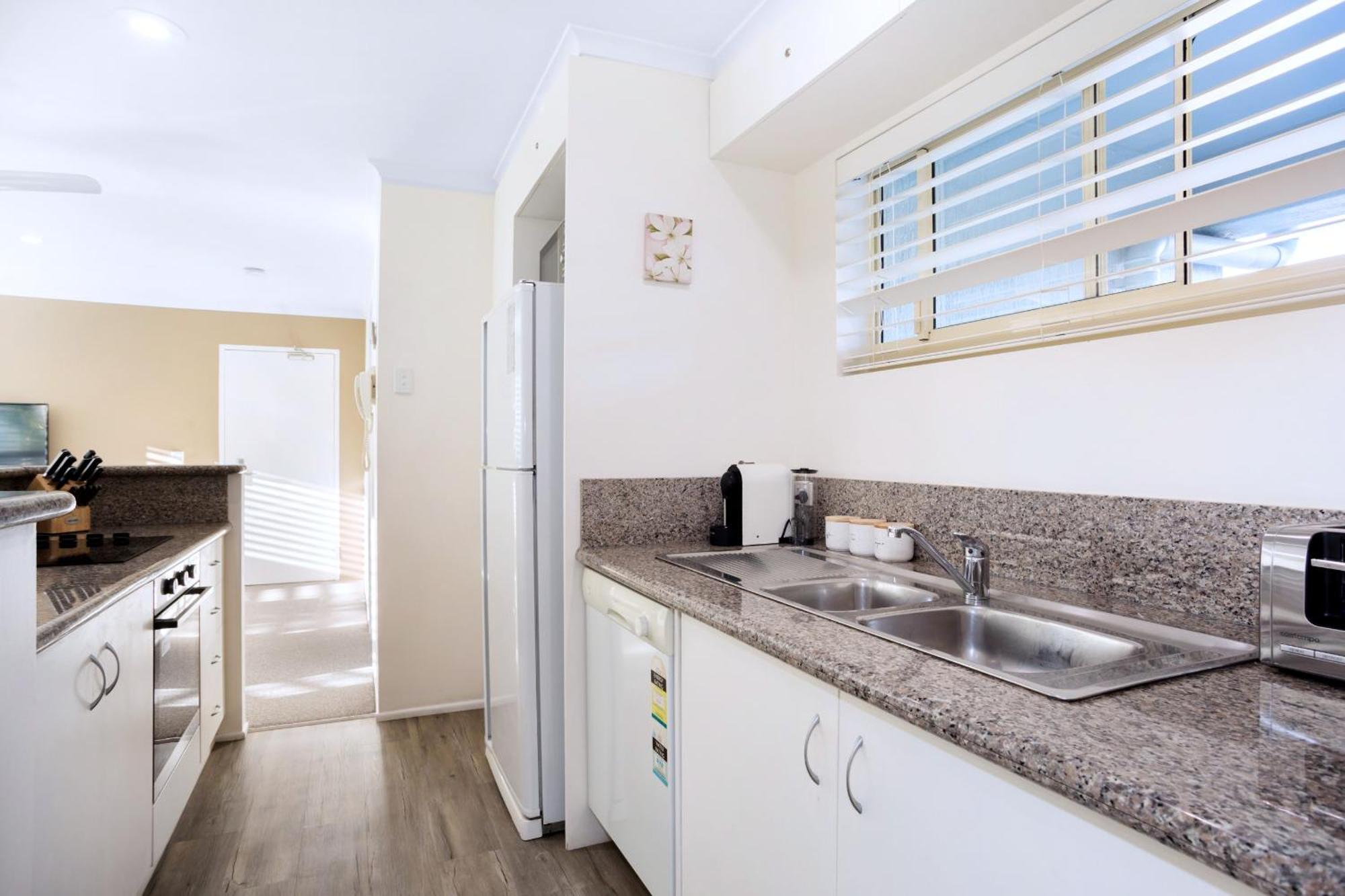 #2 Hastings Street 4*