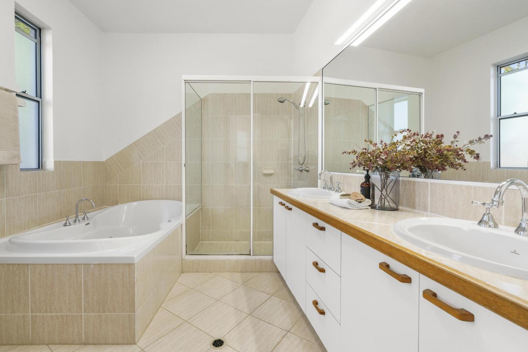A Tropical Family Oasis In Sunshine Beach Sunshine Beach