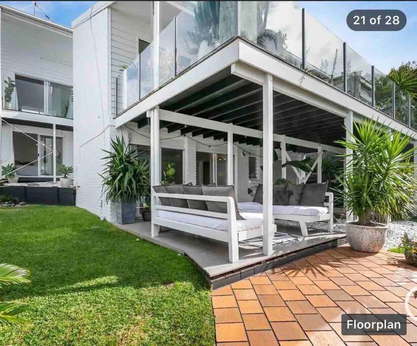 White House High On Belmore, Pets Welcome Holiday home *