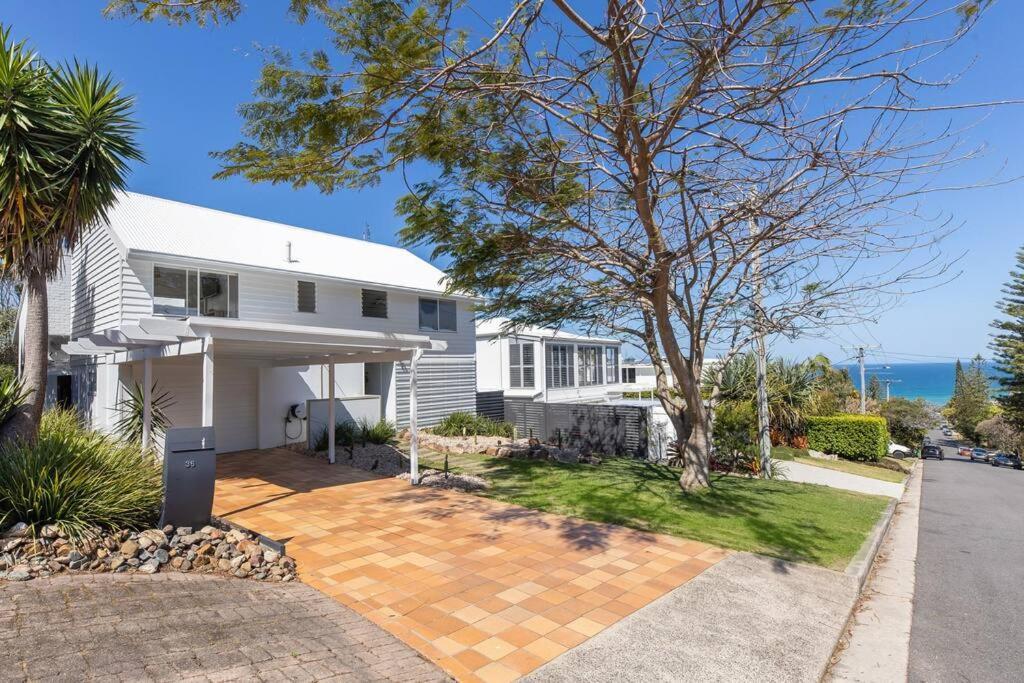 White House High On Belmore, Pets Welcome *