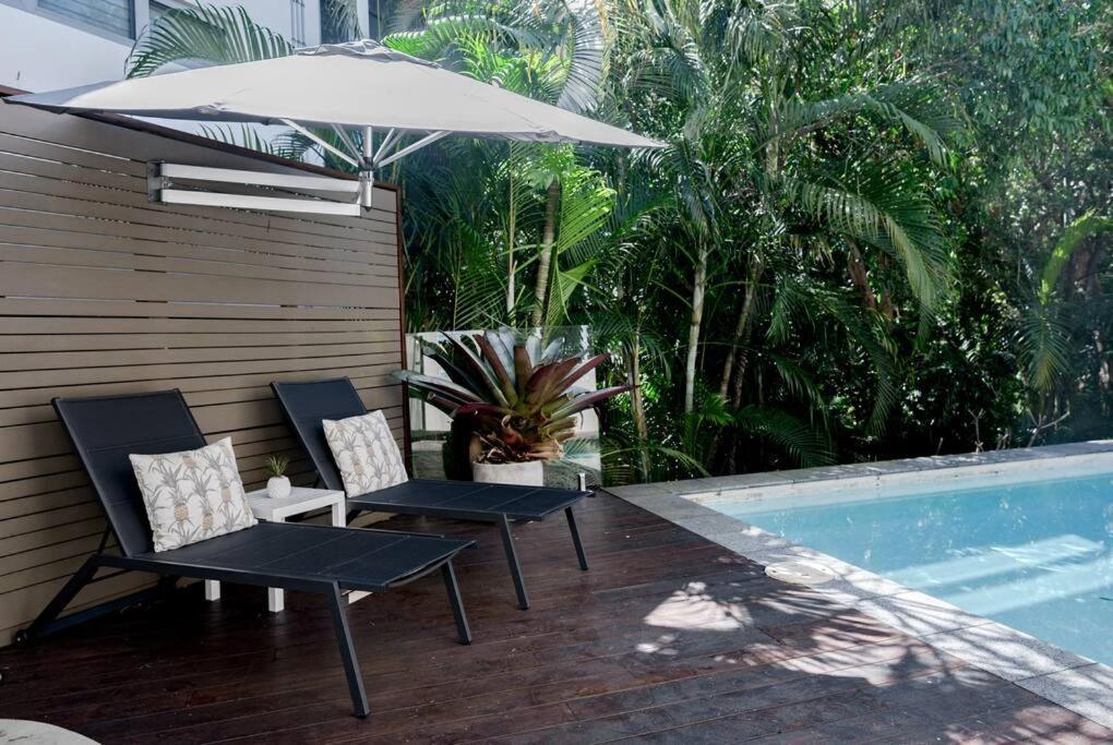 Sleek & Stylish Family House ~ Near Junction Holiday home Noosa Heads