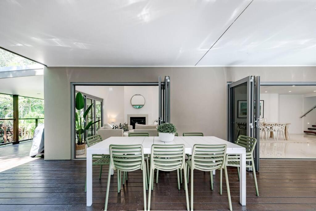 Sleek & Stylish Family House ~ Near Junction *