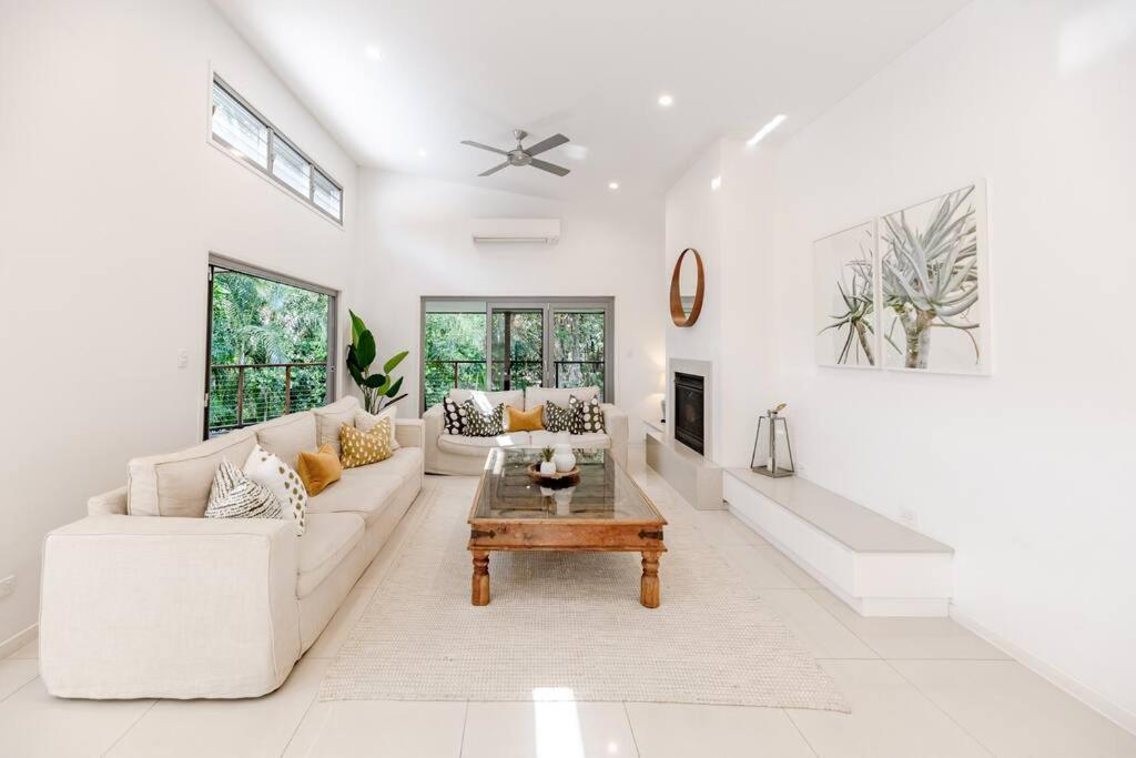 Sleek & Stylish Family House ~ Near Junction *