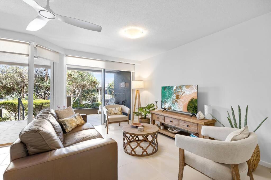 Apartamento The Sunshine ~ 2 Min Walk To Village & Sunshine Beach