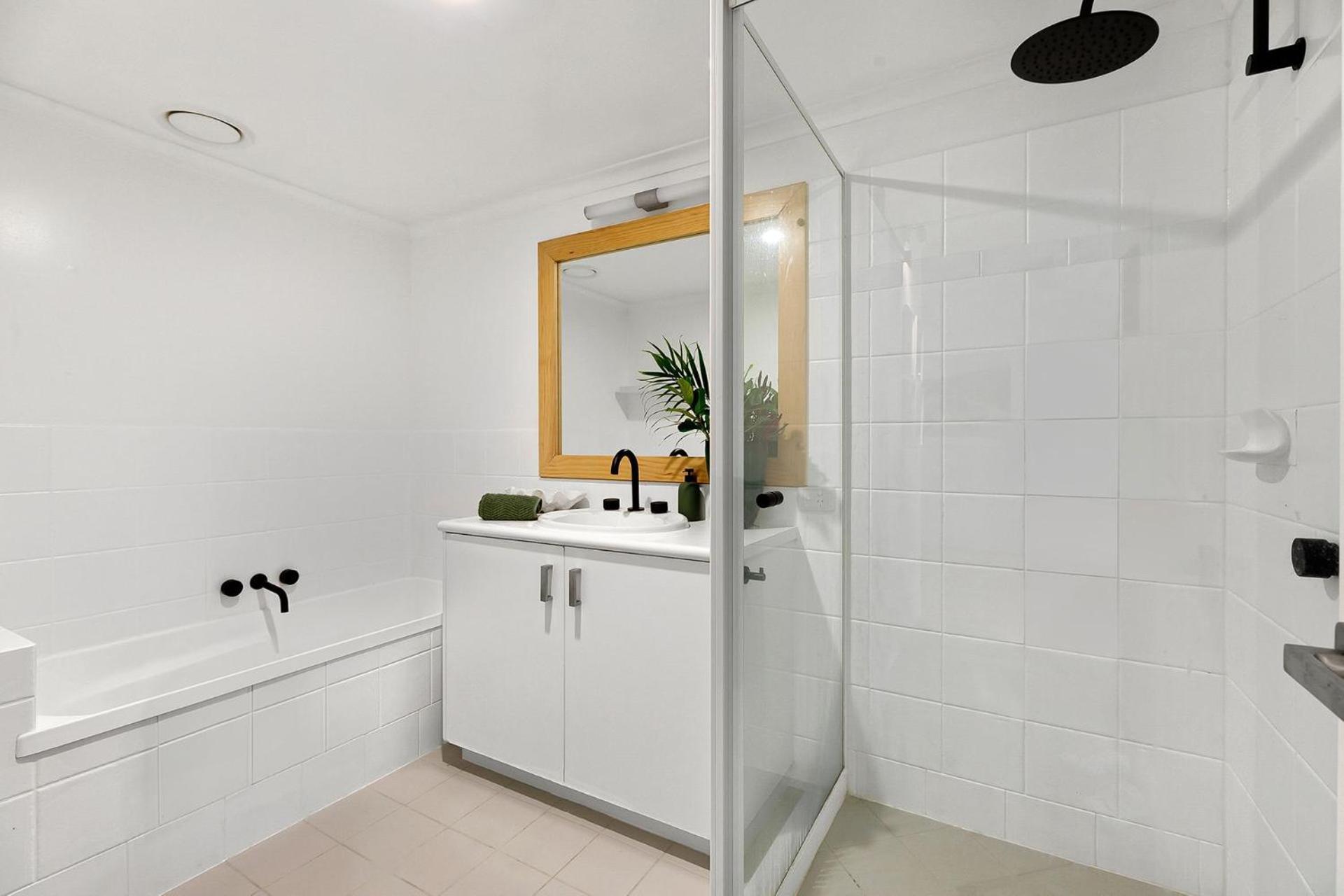 Apartment 3 Sunshine - Sophisticated *