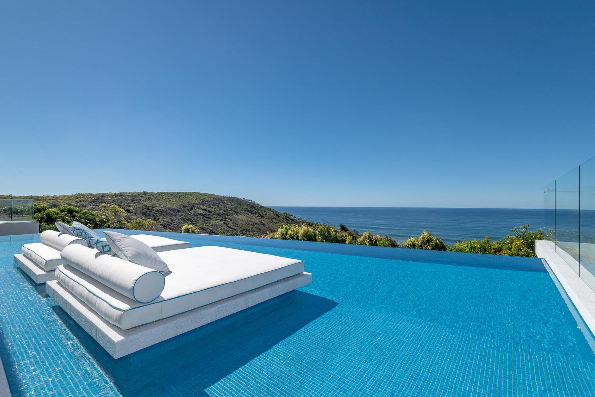Azure Holiday home Sunshine Beach