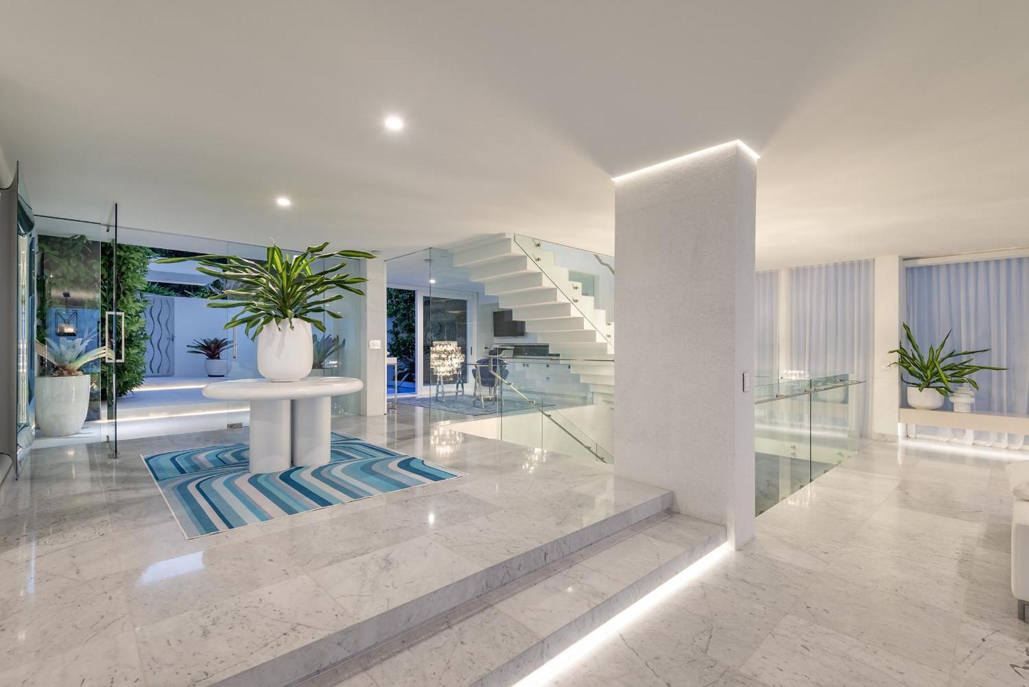 Azure Holiday home Sunshine Beach