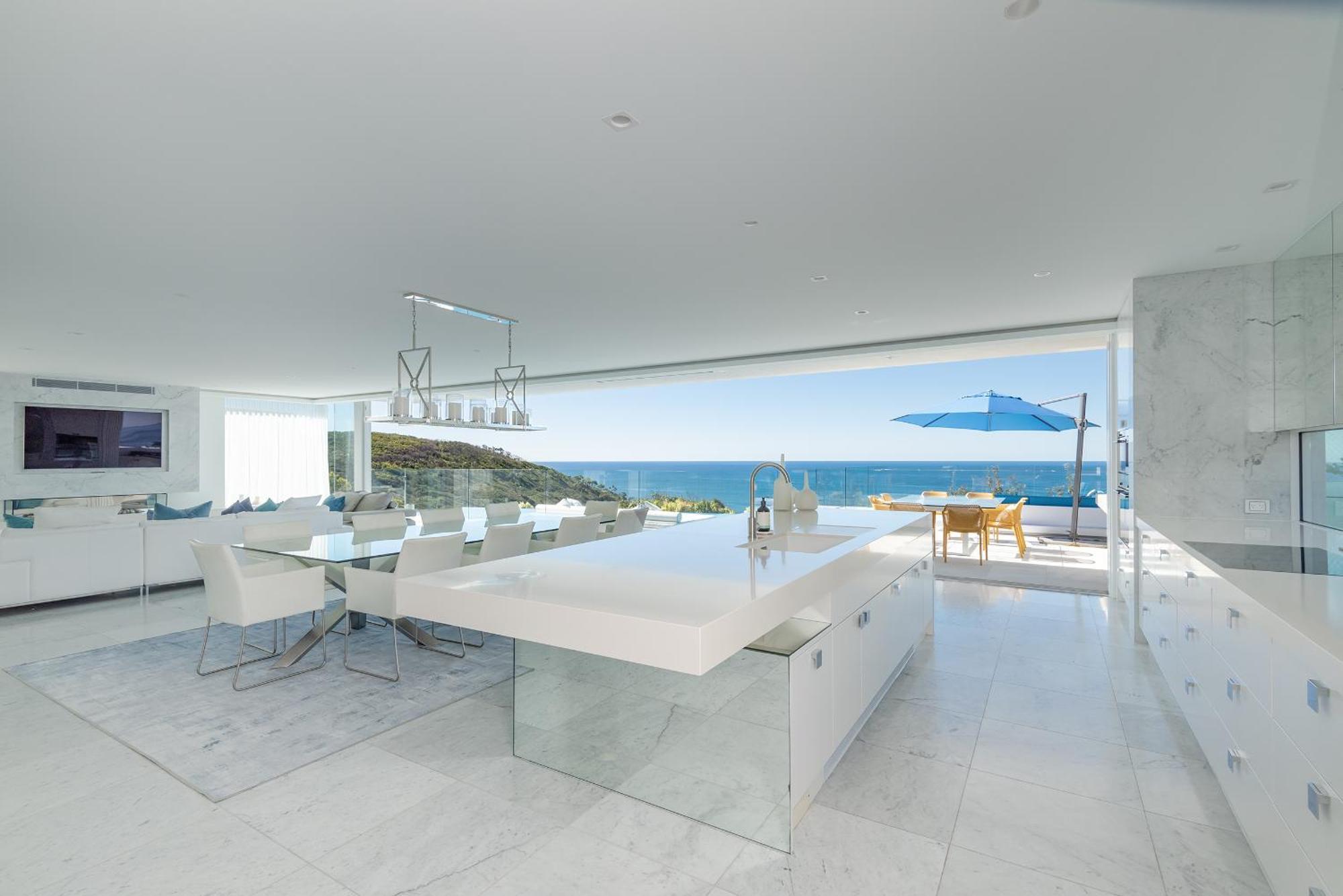 Azure Holiday home Sunshine Beach