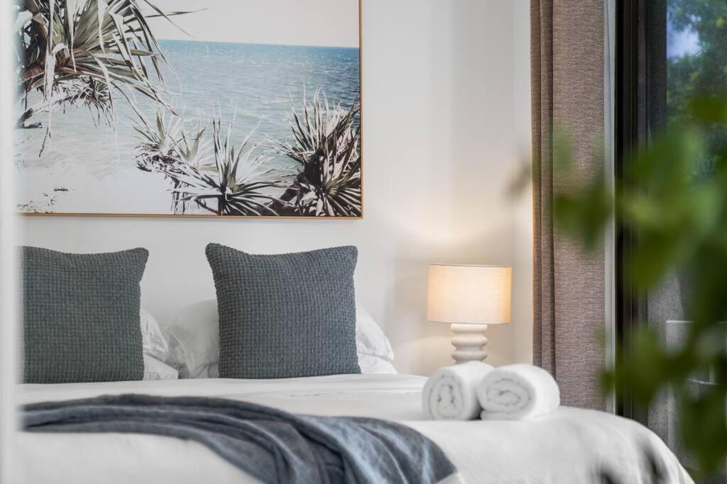 Apartment Tides On Pde - Across From River Walk To Main