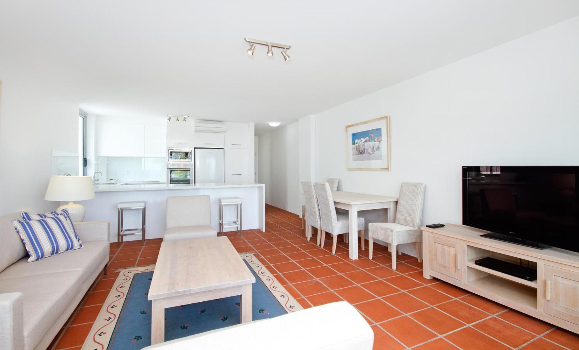 Holiday home Fairshore 38 Beachfront Balcony