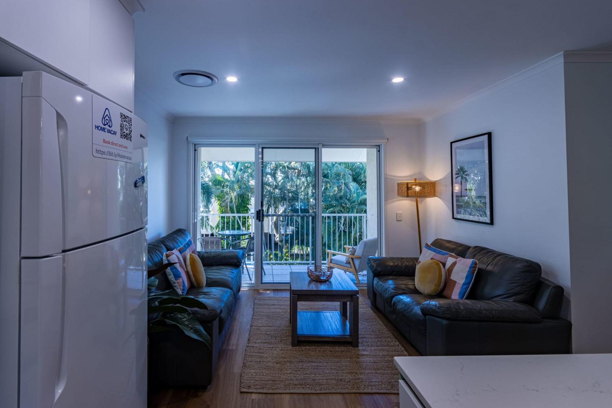Large Gem - Off Gympie Terrace Apartment *