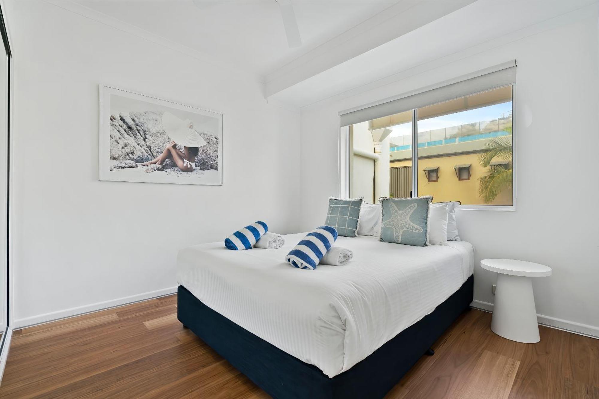 Howard St Panoramic River And Ocean Views - Penthouse -rooftop Noosaville