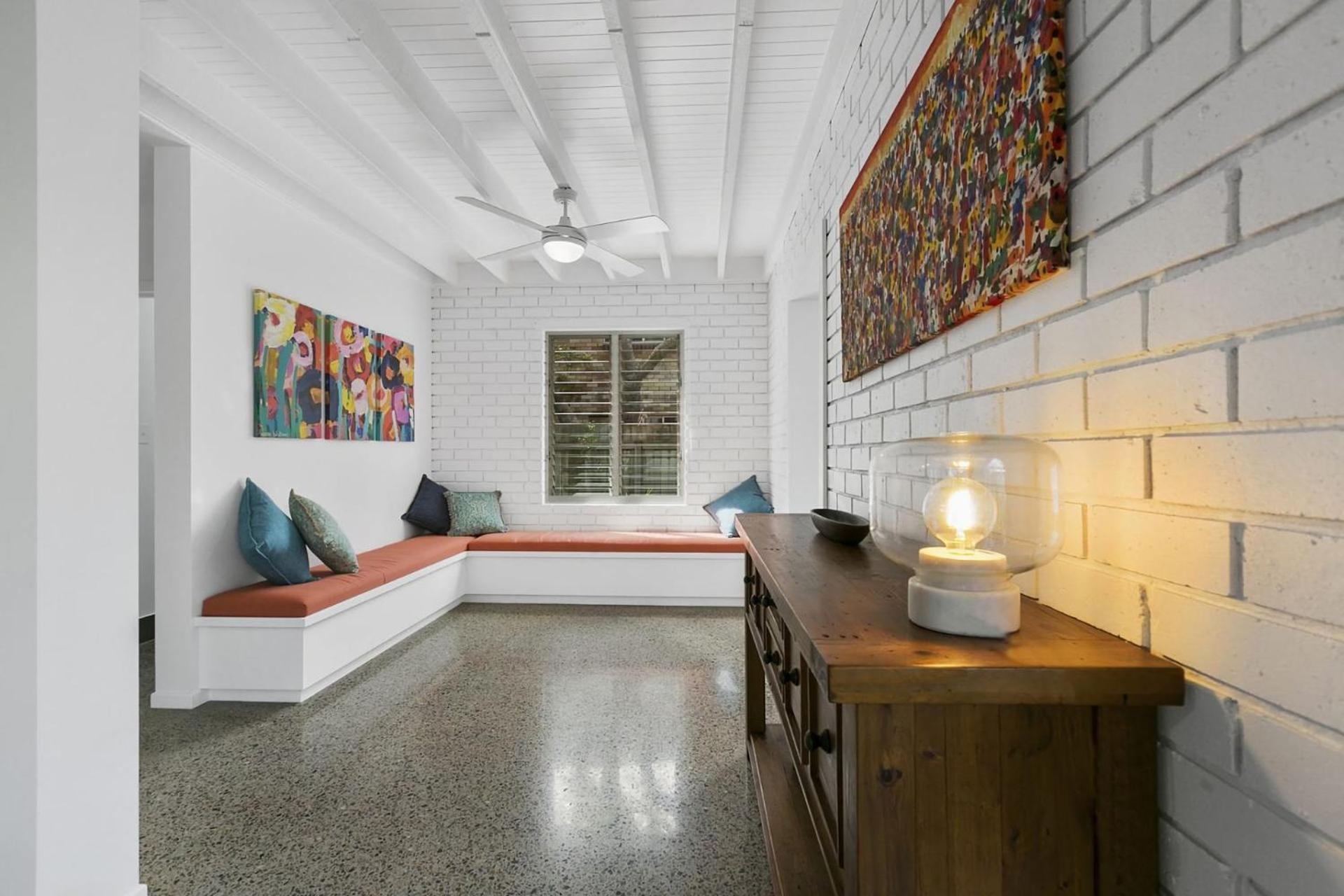 Elanda St Luxurious Beachside Living Holiday home *