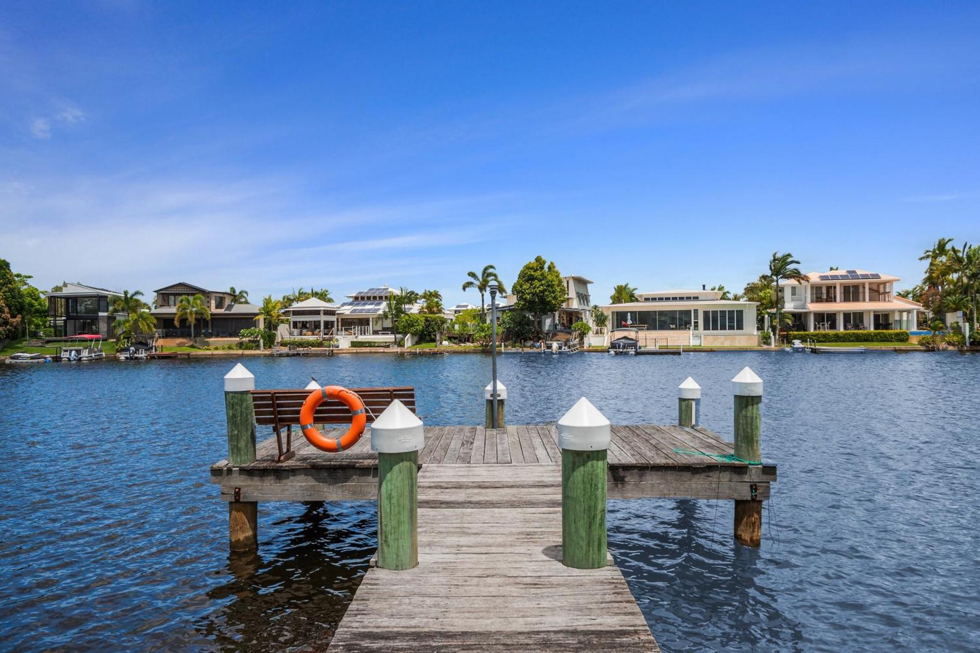 Noosa Entrance Waterfront Resort Noosaville