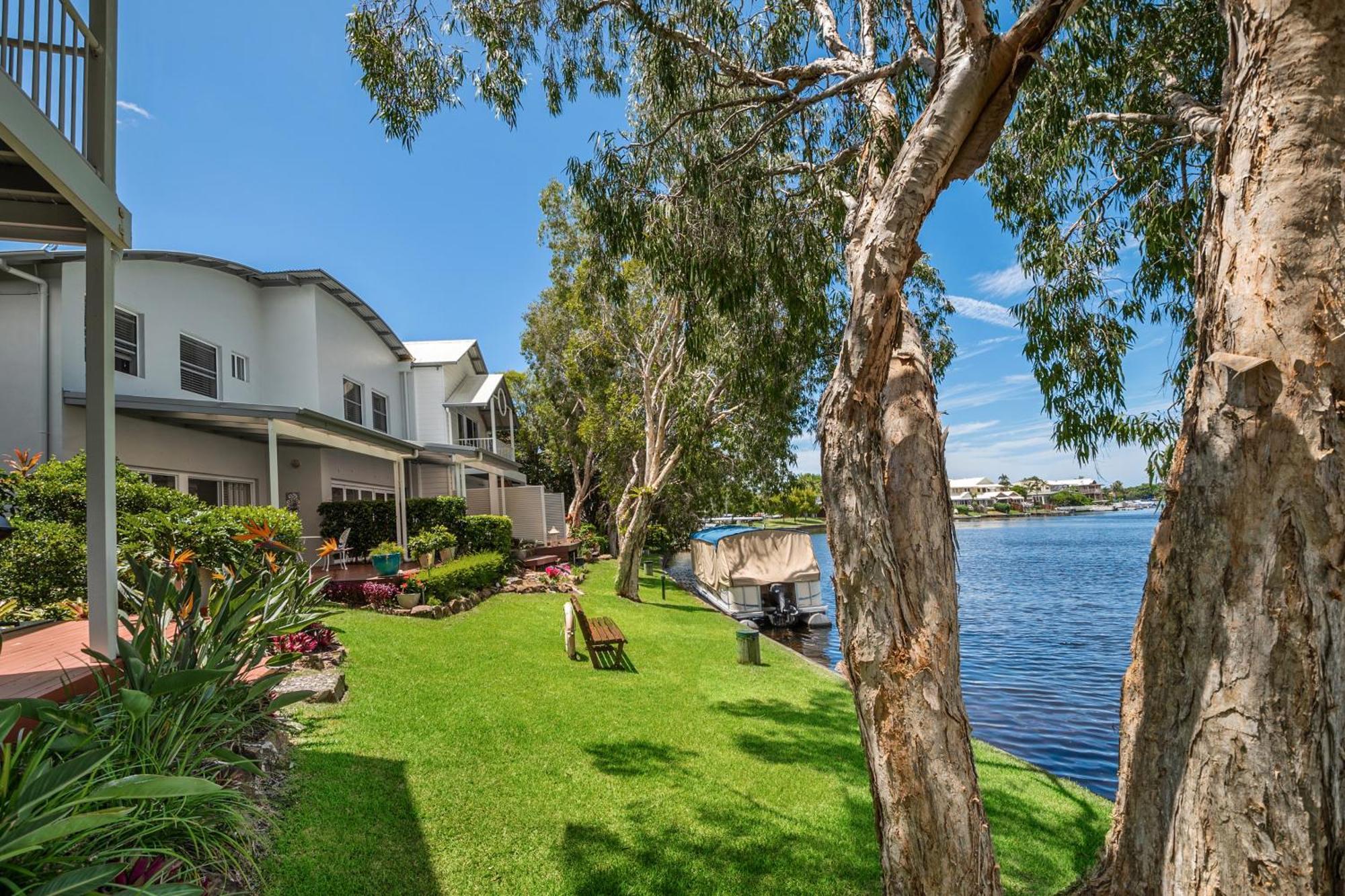 Noosa Entrance Waterfront Resort Noosaville