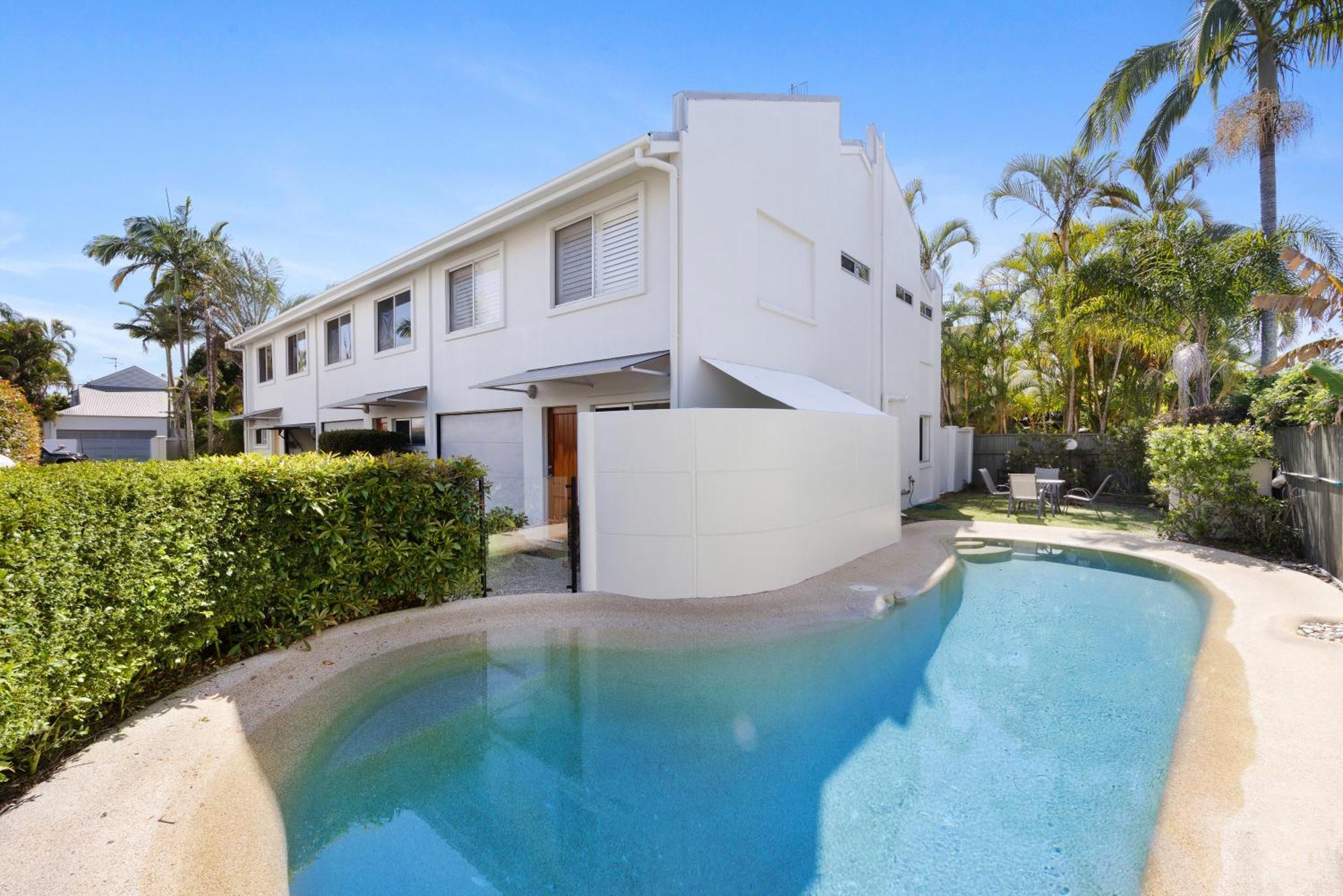 The Islander Tropical Noosa Getaway *