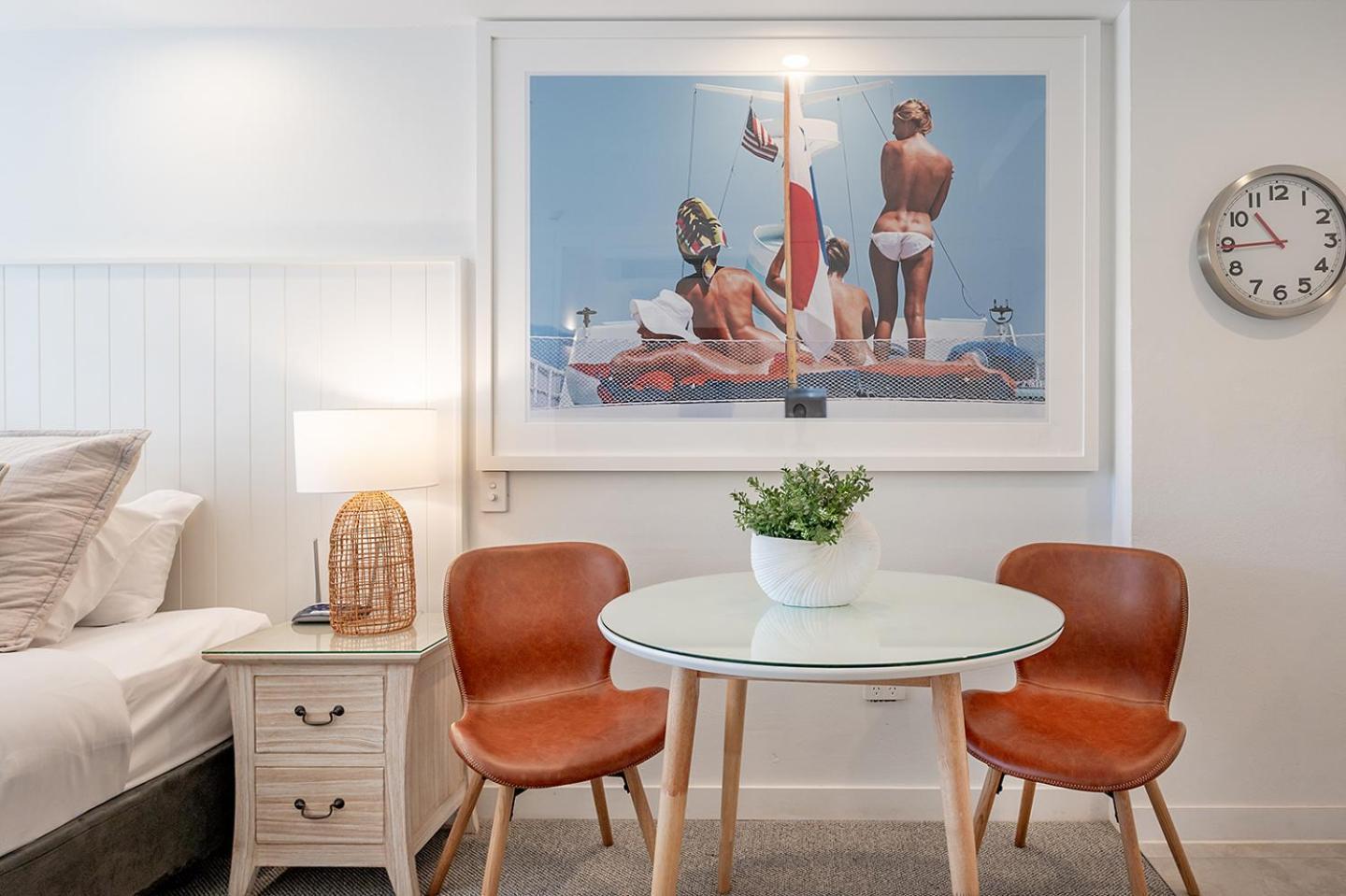 On Hastings Apartment