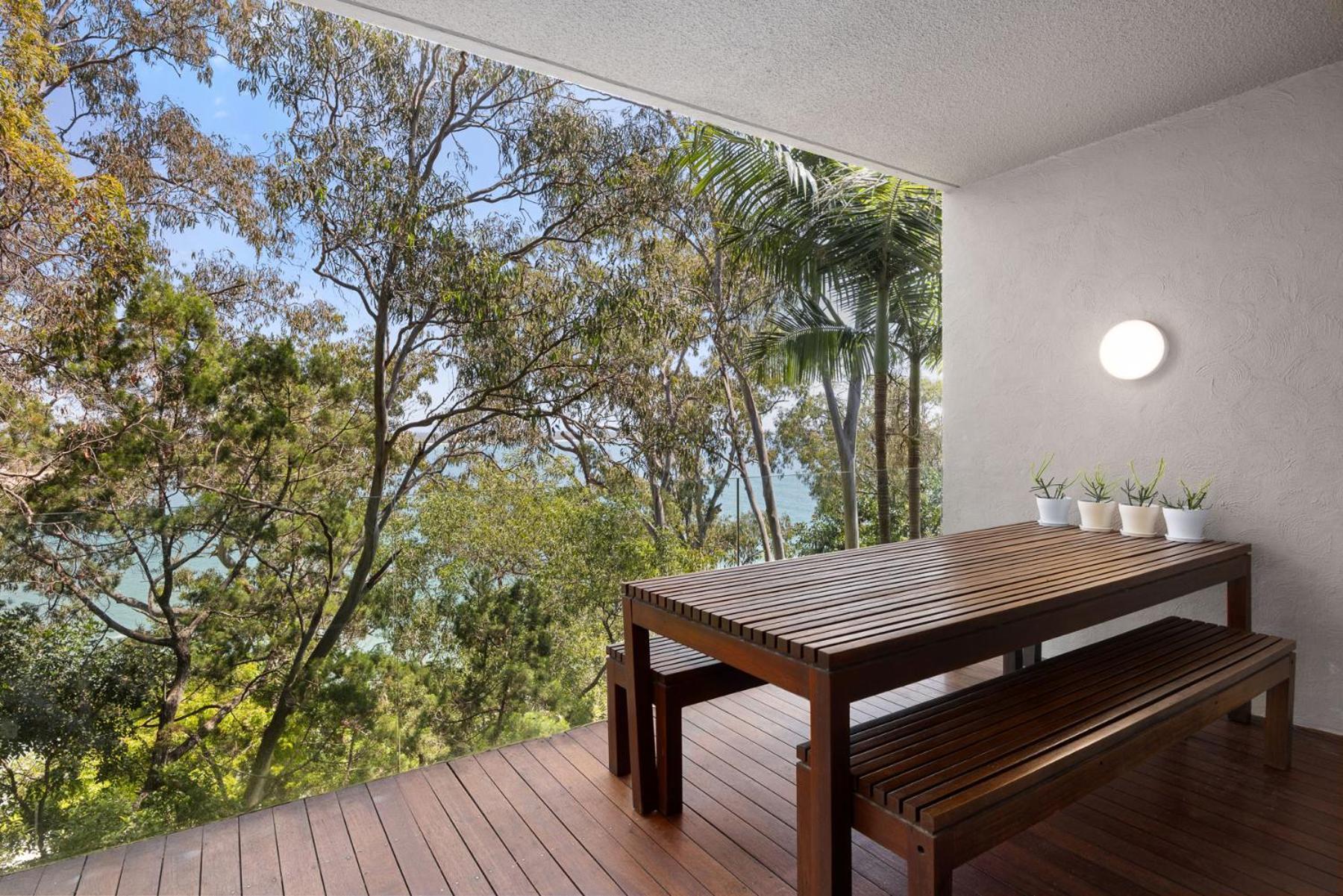 Cove Point 6 Ocean Views & Calm Apartment