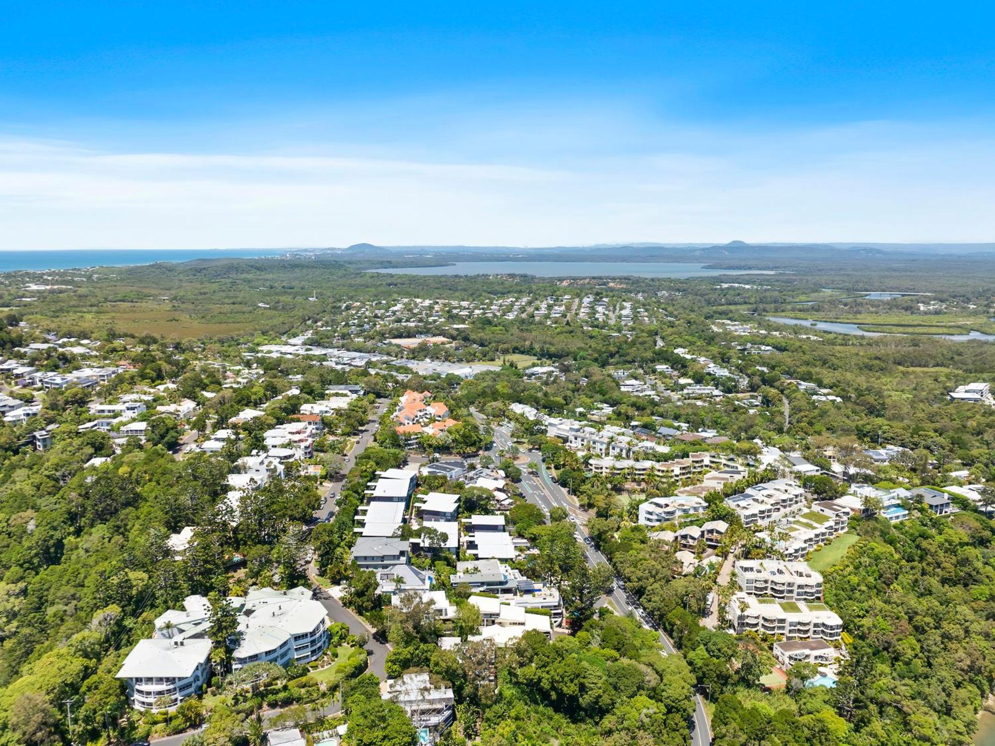 Views 4 Drive 33 Stylish Coastal Retreat * Noosa Heads