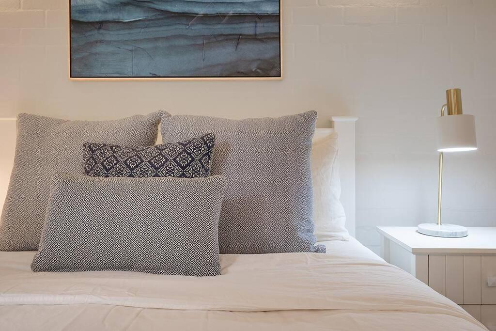 Coastal Serenity At Little Cove Apartment
