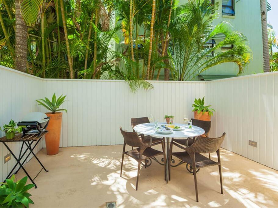 Apartment Coastal Serenity At Little Cove Noosa Heads