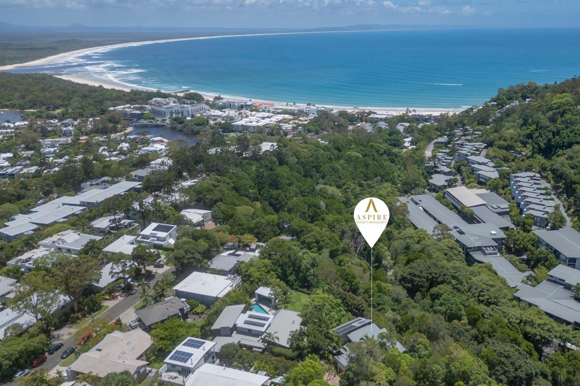 Hilltop Ocean Views, Noosa Heads