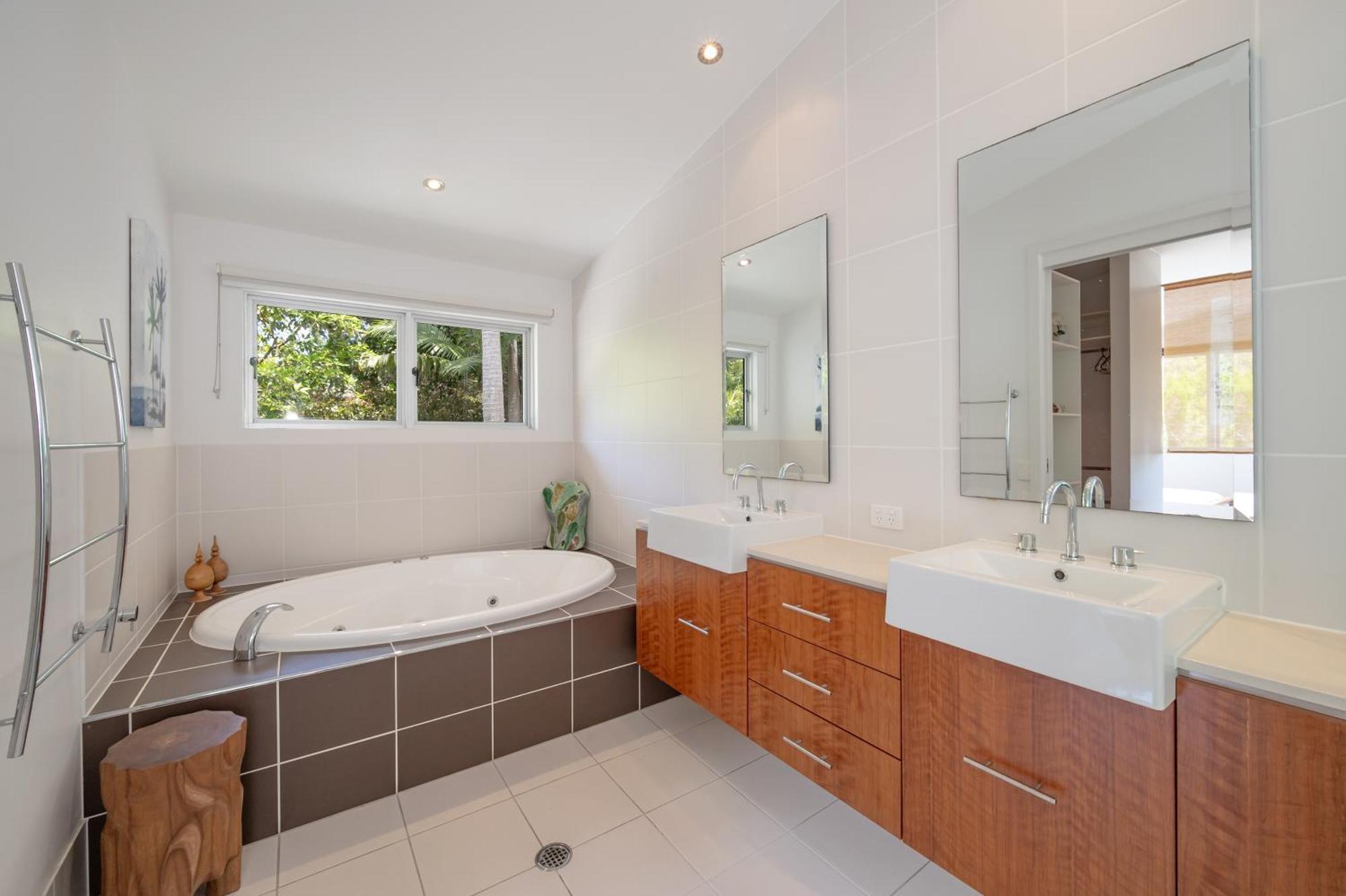 Holiday home Hilltop Ocean Views, Noosa Heads