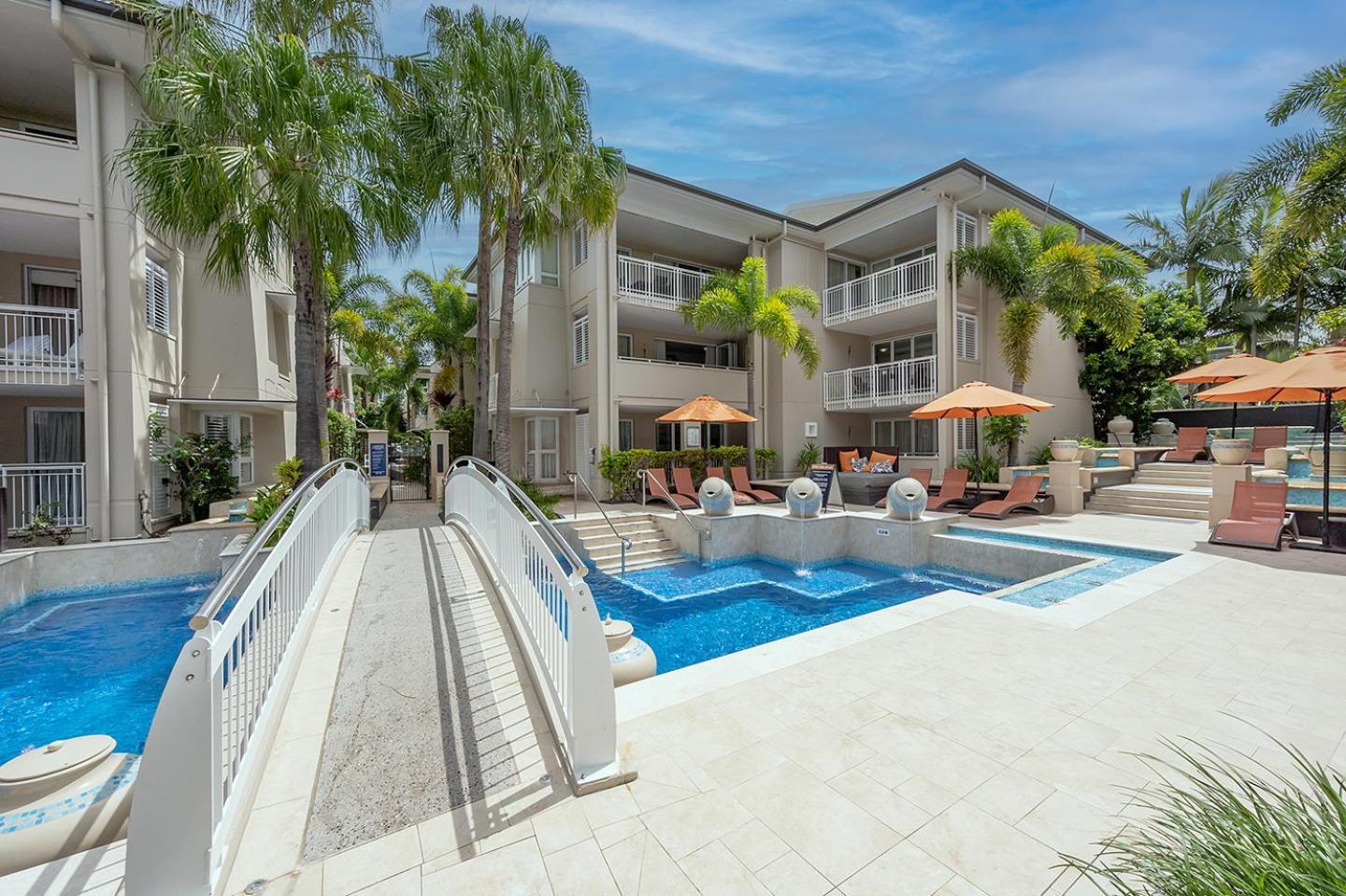 Apartment Opulent Beach Escape