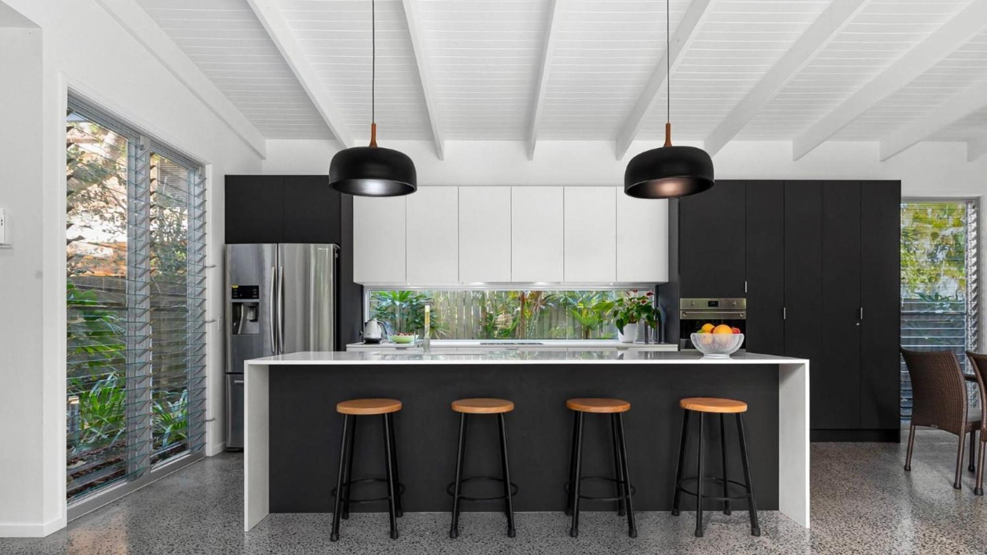 Elanda St Luxurious Beachside Living *