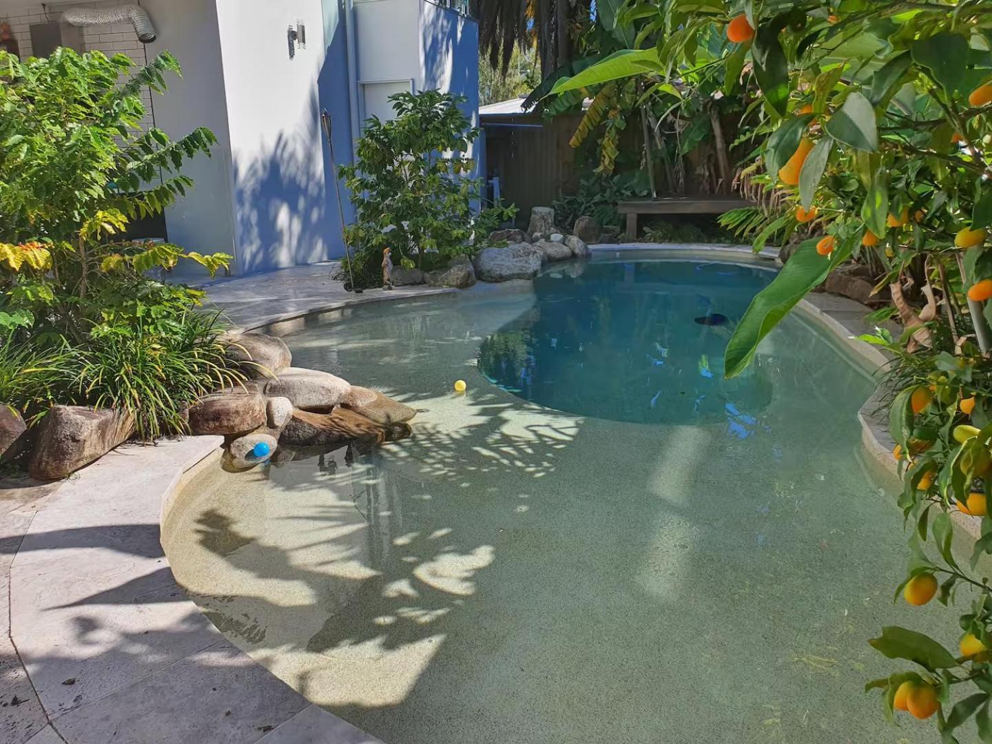 Tranquil Oasis, Magnesium Pool, Putting & Kayaking Holiday home *