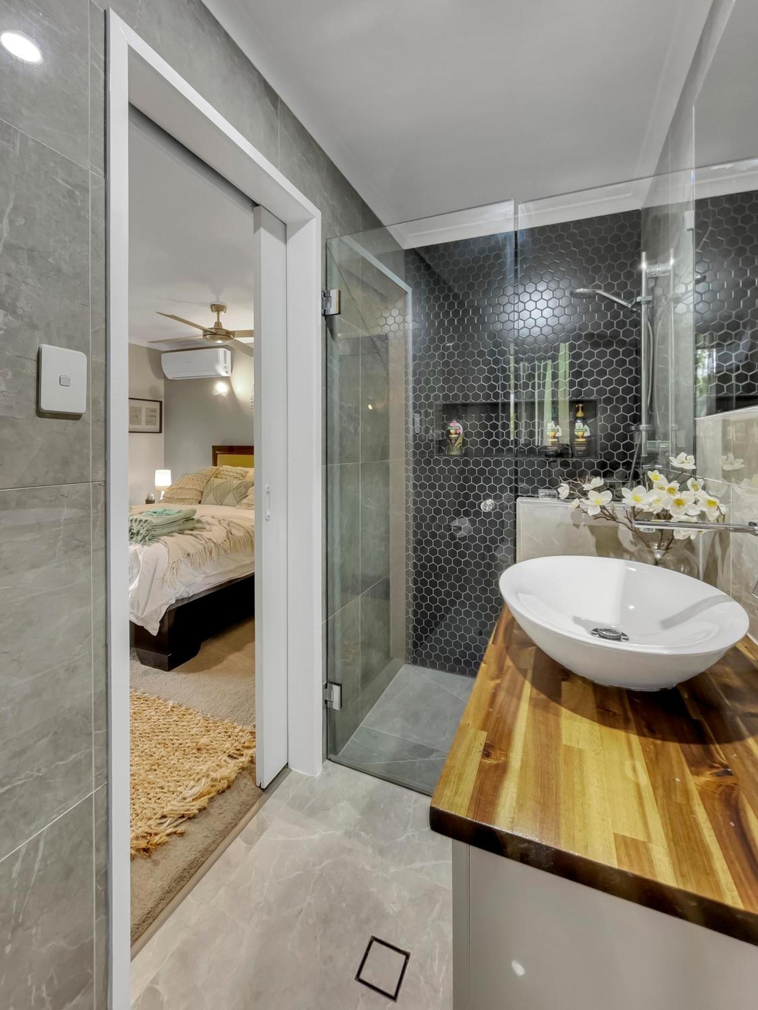 Tranquil Oasis, Magnesium Pool, Putting & Kayaking Holiday home *