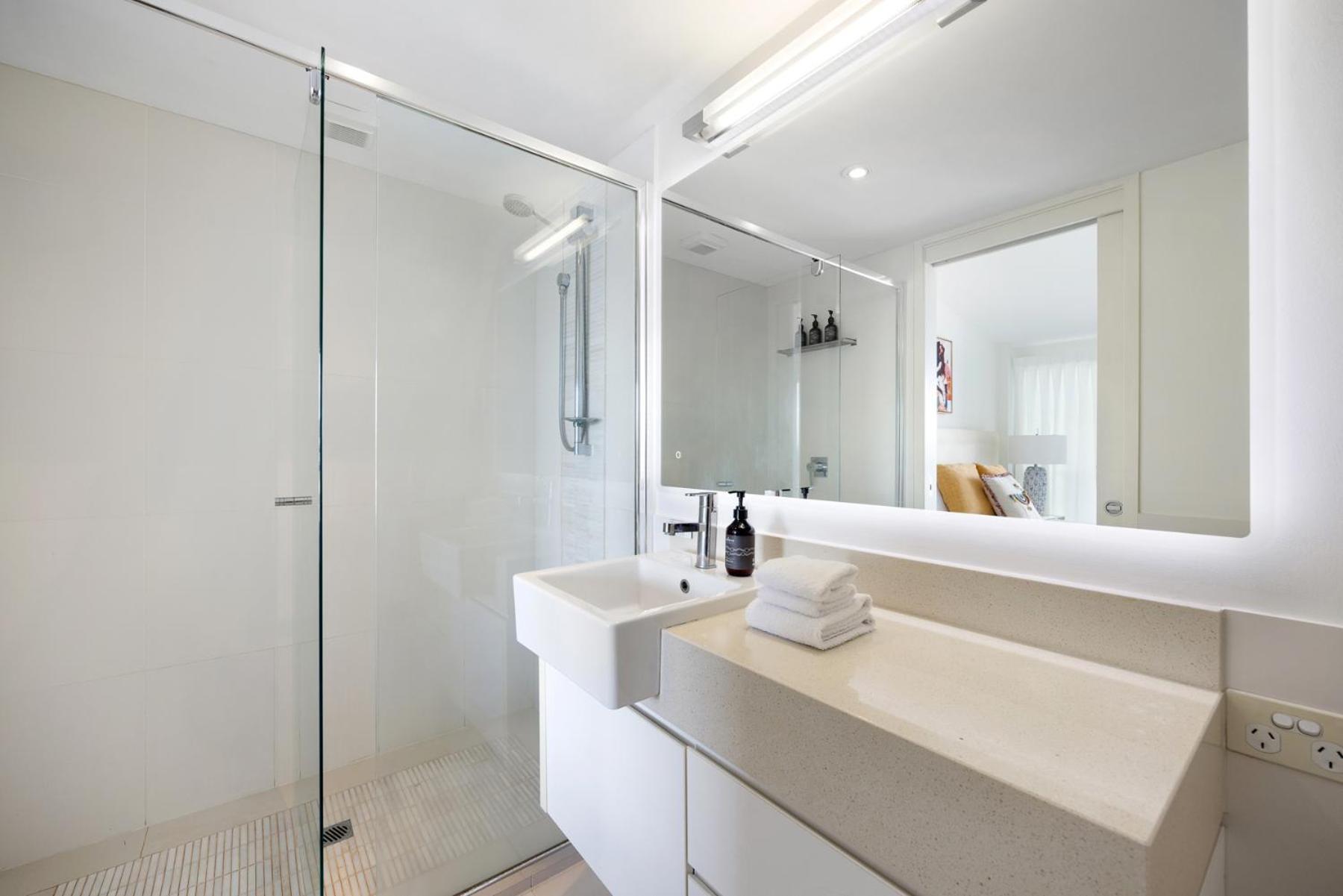 Driftwood 6 Private Beach Stay Noosaville