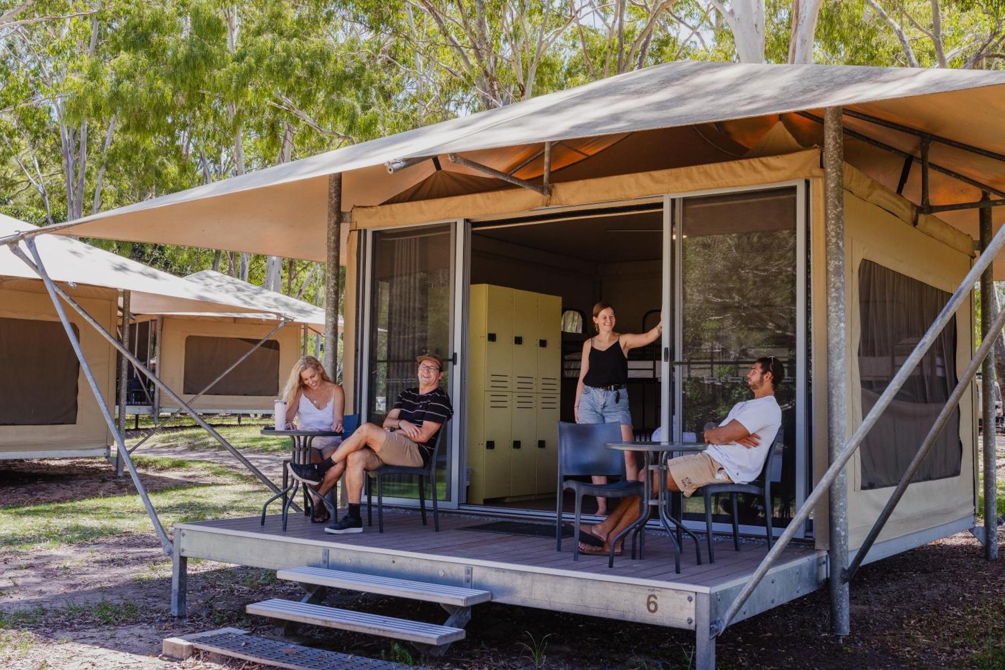 Hostel Kangarooms Noosa Everglades *